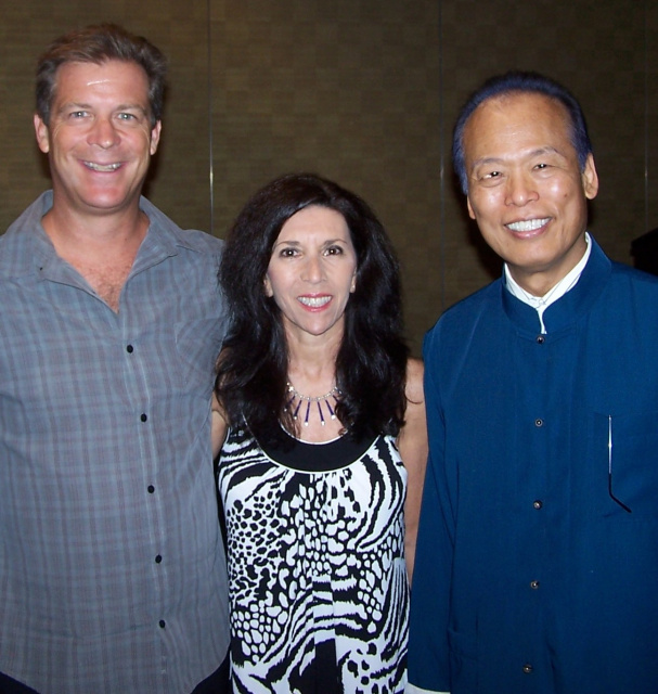 Jane Wakefield and Cliff Smith with Dr. Tei Fu Chen